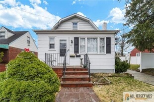 56 Caroline Ave in Hamilton Township, NJ - Building Photo