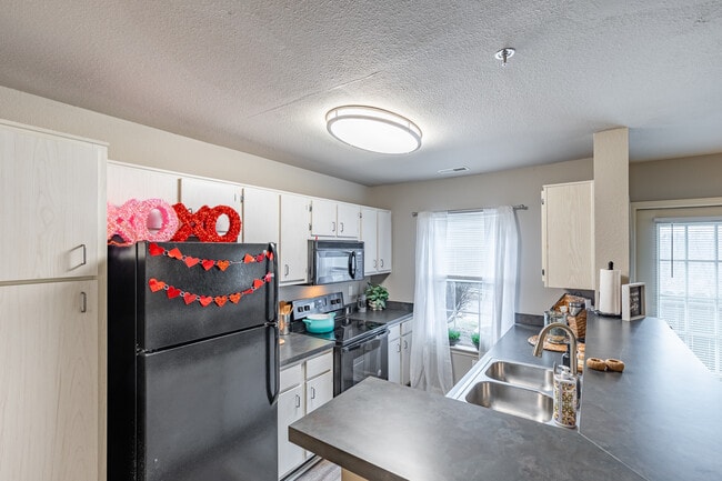 The Ridge in Morgantown, WV - Building Photo - Interior Photo