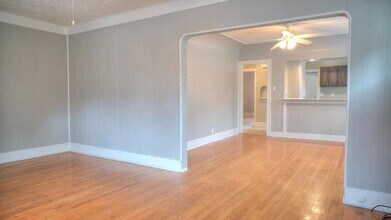 2979 N Murray Ave in Milwaukee, WI - Building Photo - Building Photo