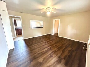 218 La Manda Blvd in San Antonio, TX - Building Photo - Building Photo