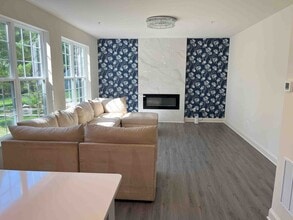 8414 Rambler Dr in Adelphi, MD - Building Photo - Building Photo