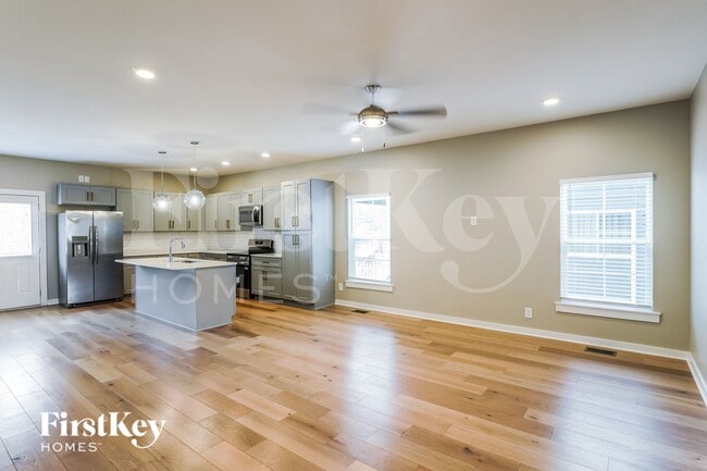 1149 Alcove Wy in Nashville, TN - Foto de edificio - Building Photo