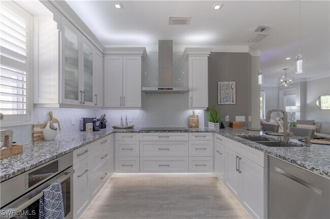 property at 5544 Lago Villaggio Way