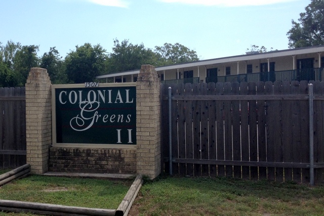 Colonial Greens II Apartments in Victoria, TX - Foto de edificio - Building Photo