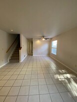 2111-2115 Perkins Way in Sacramento, CA - Building Photo