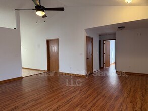 5101 Dove Dr in Springfield, IL - Building Photo - Building Photo