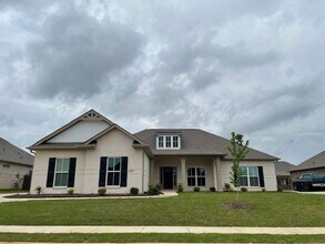 136 Rosemary Ayers Dr in Madison, AL - Building Photo - Building Photo