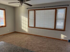 360 Garden Ct in Sycamore, IL - Building Photo - Building Photo