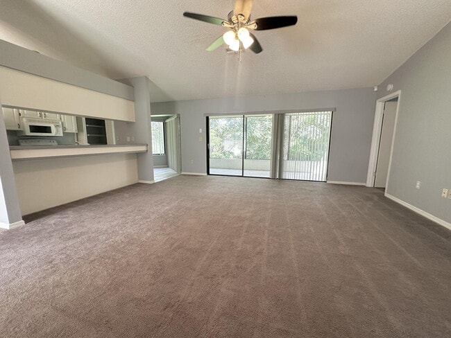 8415 Apple Orchard Rd in Spring Hill, FL - Building Photo - Building Photo