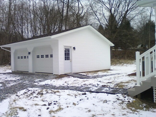 643 Harveys Bridge Rd in Coatesville, PA - Building Photo - Building Photo