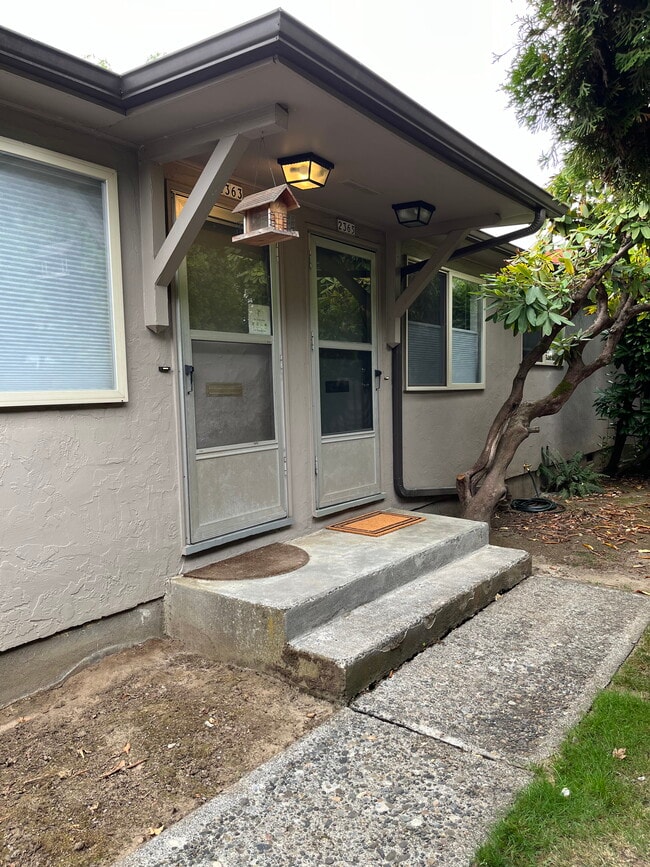 2363 SE 45th Ave in Portland, OR - Building Photo - Building Photo