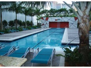 133 NE 2nd Ave, Unit Unit 3009 in Miami, FL - Building Photo - Building Photo