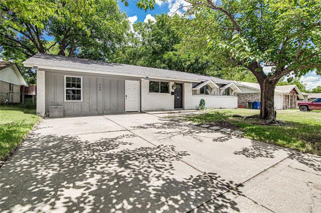 308 Sundown Ct in Burleson, TX - Building Photo - Building Photo