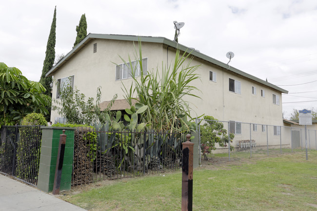 8691 W Cerritos Ave in Stanton, CA - Building Photo - Building Photo