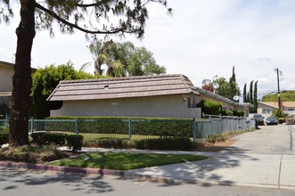 Stoneridge Apartments in Ontario, CA - Building Photo - Building Photo