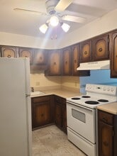 8823 N Picture Ridge Rd, Unit B in Peoria, IL - Building Photo - Building Photo