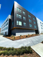 Edge in West Sacramento, CA - Foto de edificio - Building Photo