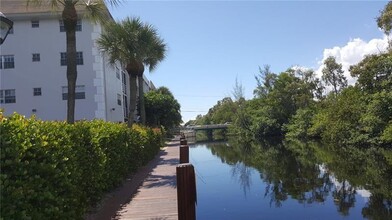 1407 NE 56th St, Unit 109 in Fort Lauderdale, FL - Foto de edificio - Building Photo