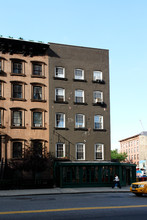 220 Tenth Ave in New York, NY - Building Photo - Building Photo