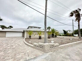 910 Santa Rosa Blvd in Fort Walton Beach, FL - Building Photo