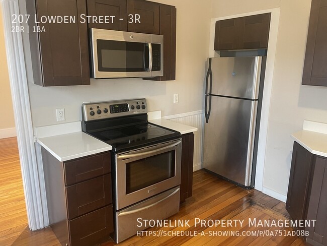 207 Lowden St-Unit -3R in Pawtucket, RI - Building Photo - Building Photo