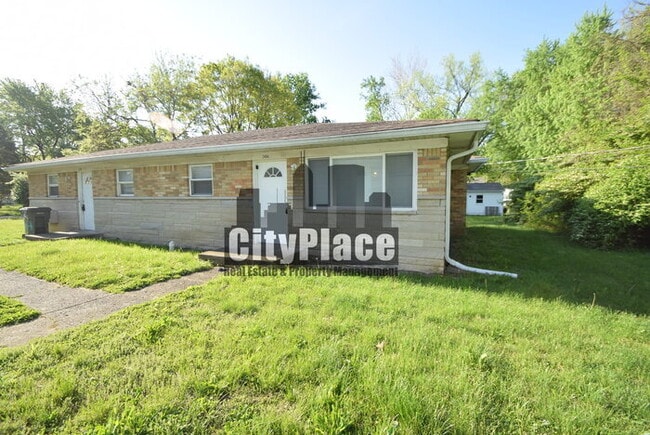 2404 N Lesley Ave in Indianapolis, IN - Building Photo - Building Photo