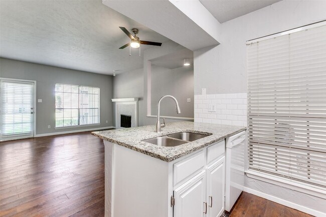 3140 Devonshire Dr, Unit 133 in Plano, TX - Building Photo - Building Photo