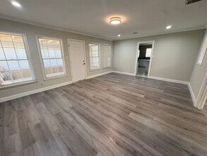 2406 2nd Ave in Lake Charles, LA - Building Photo - Building Photo