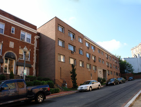 Summit House in Washington, DC - Building Photo - Building Photo