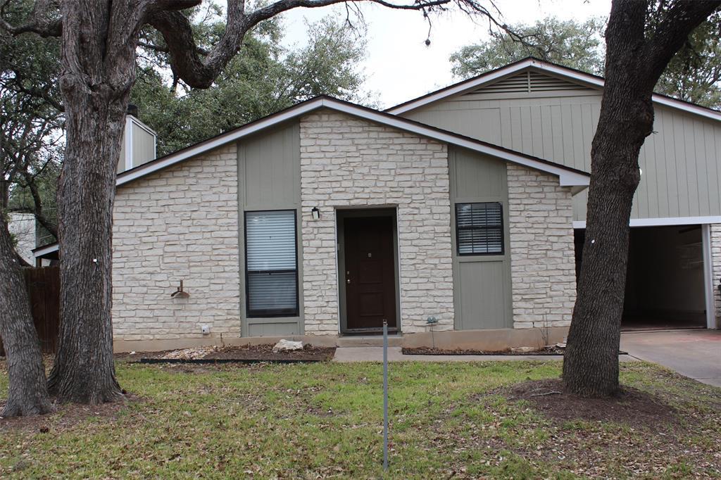 6500 Columbia Oaks Ct in Austin, TX - Building Photo