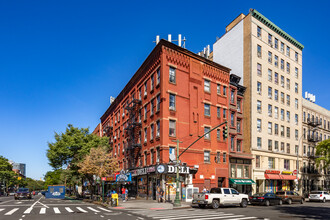 85 W 104th St in New York, NY - Building Photo - Building Photo