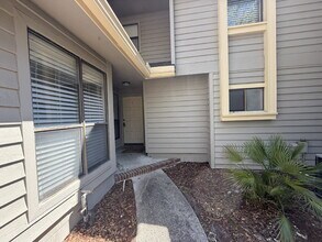 654 Wells Landing Dr in Orange Park, FL - Building Photo - Building Photo