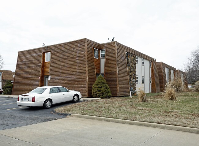 Cedar Knoll in Springfield, MO - Building Photo - Building Photo