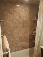 6 Whittier Pl, Unit 14J in Boston, MA - Building Photo - Building Photo