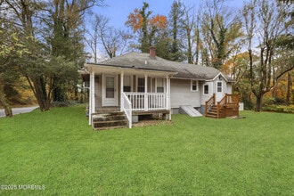 61 Cassville Rd in Jackson Township, NJ - Building Photo - Building Photo