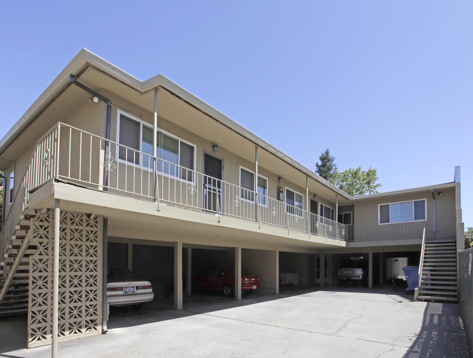 1512 Stafford in Redwood City, CA - Building Photo