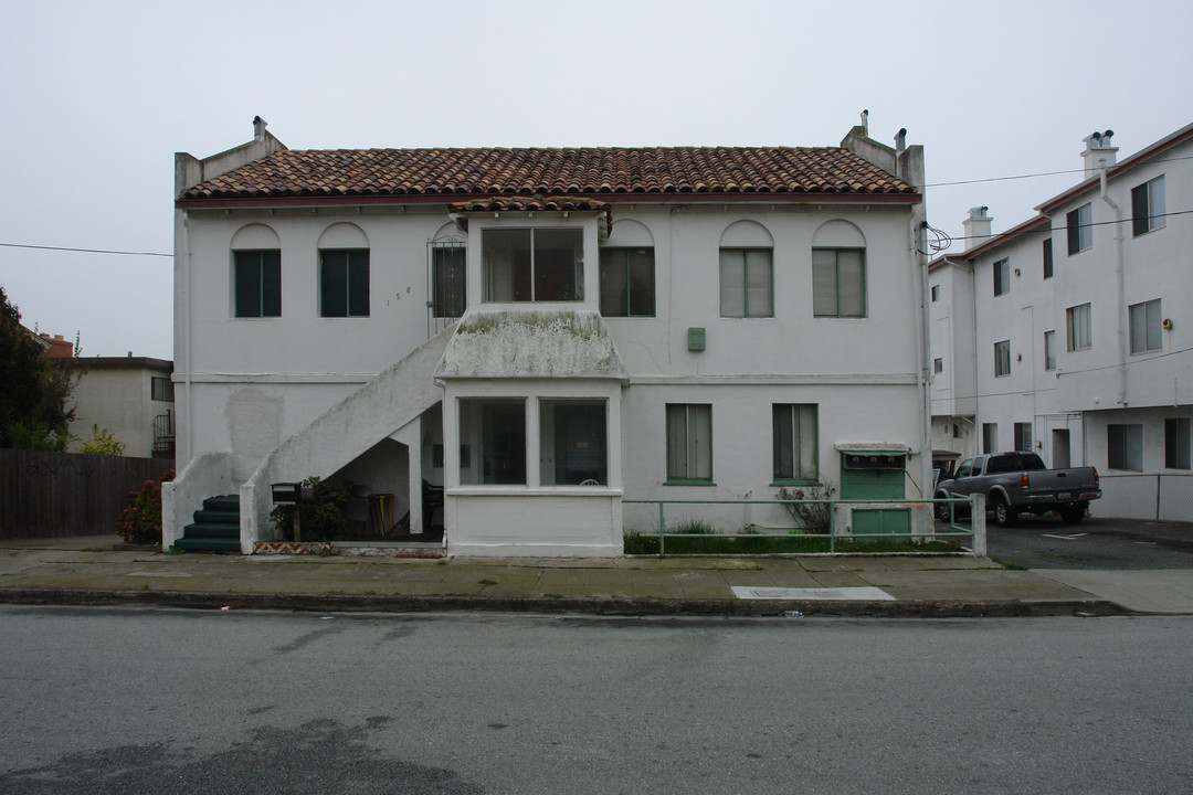 154 Gardiner Ave in South San Francisco, CA - Building Photo