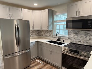 2429 Crowncrest Dr in Henrico, VA - Building Photo - Building Photo