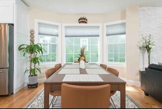 40 Eddy St in Newton, MA - Building Photo - Building Photo