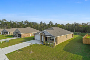 1006 Enclave Cir in Long Beach, MS - Building Photo - Building Photo