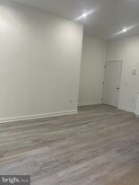 2002 N 22nd St in Philadelphia, PA - Building Photo