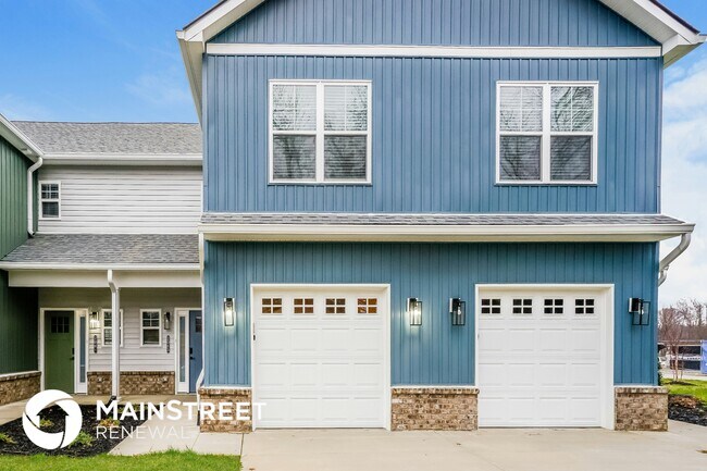 2063 Paddle Wheel Dr in Jeffersonville, IN - Building Photo - Building Photo