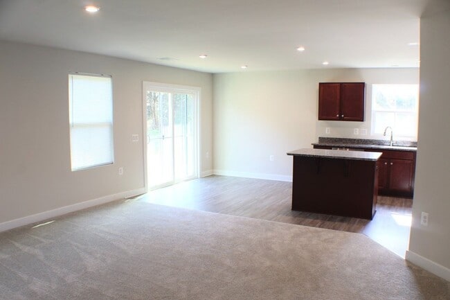 109 S Peak Dr in McGaheysville, VA - Building Photo - Building Photo