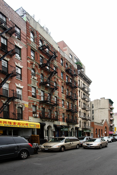 52-56 Henry St in New York, NY - Foto de edificio