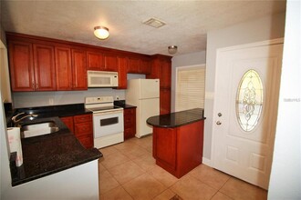 2707 Mayer St-Unit -2709 in Orlando, FL - Building Photo - Building Photo