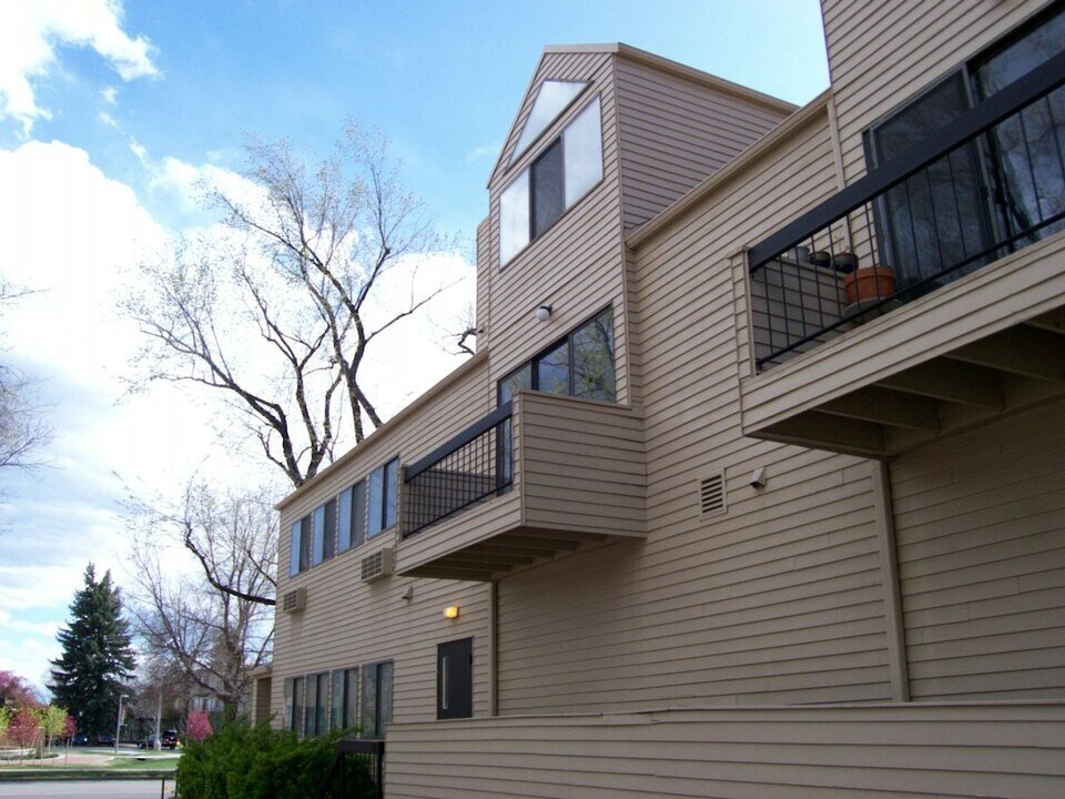 524 W Laurel St in Fort Collins, CO - Building Photo