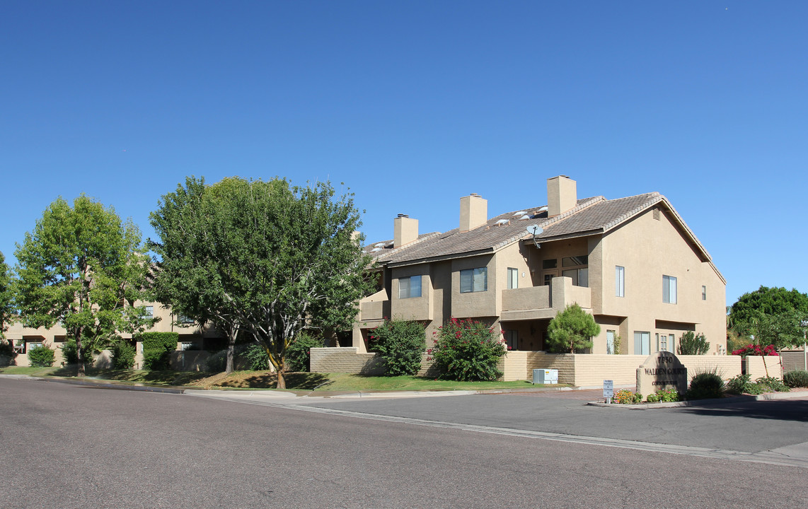 Walden Court Condominiums in Scottsdale, AZ - Building Photo