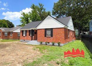 1080 Waring Rd in Memphis, TN - Building Photo - Building Photo