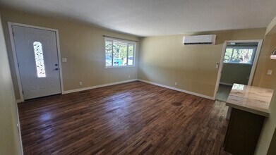 1224 Orchard Way in Chico, CA - Building Photo - Building Photo