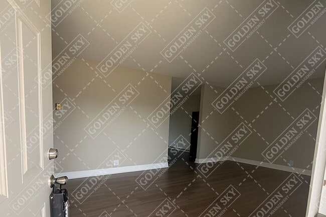 203 S Keystone Cir in Muncie, IN - Building Photo - Building Photo